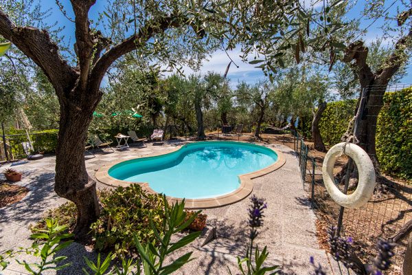 naviincielo_5870-600×400 Piscina appartamenti per vacanze Imperia Diano Marina